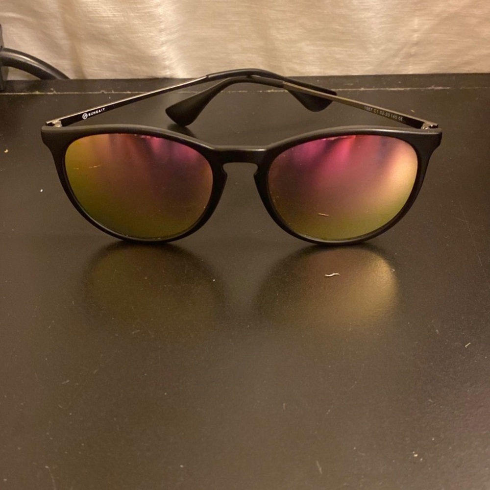 SUNGAIT Vintage Round Sunglasses